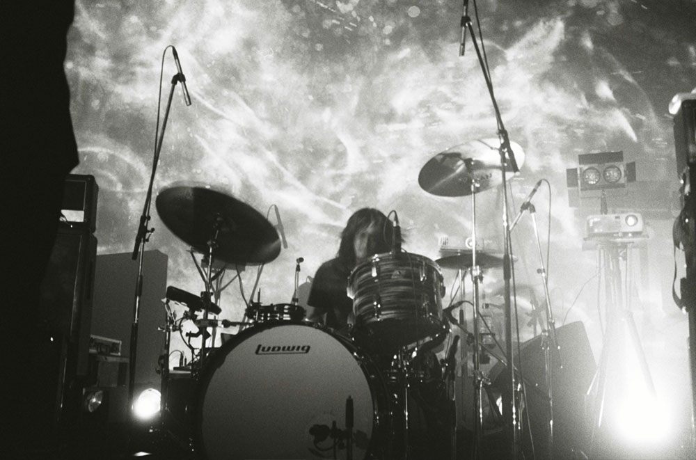 THE NOVEMBERS、TOURファイナルで魅せた最も“美しい日” | ライブ