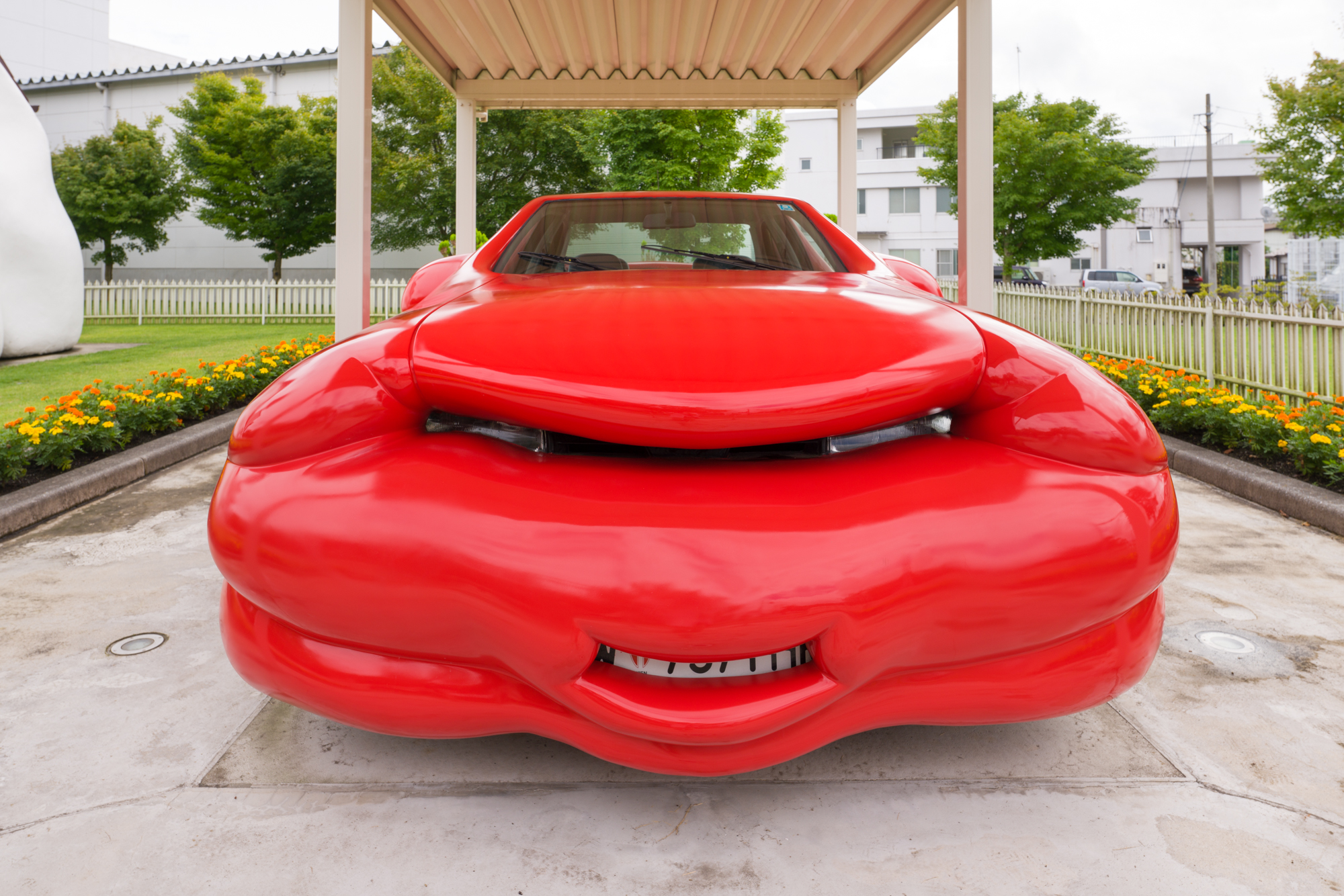 十和田市現代美術館 「エルヴィン・ヴルム 人のかたち」 - エヌ