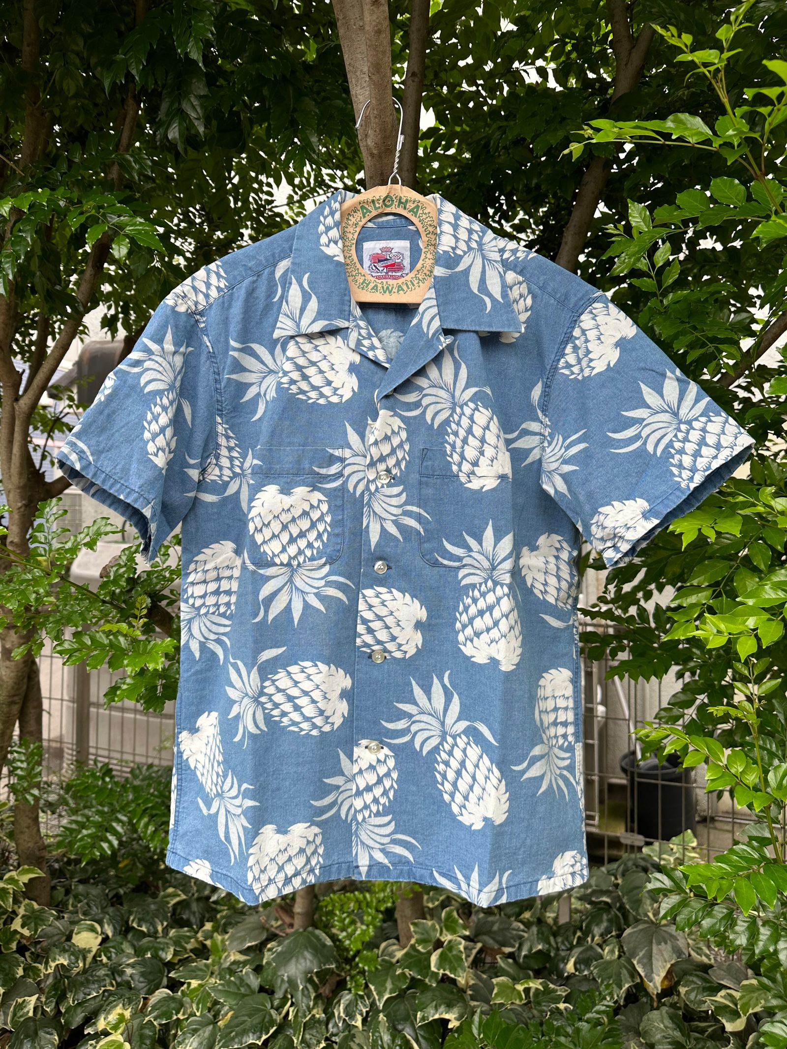 DUKE KAHANAMOKU - ALOHA SHIRT “DUKE'S PINEAPPLE ” / インディゴ