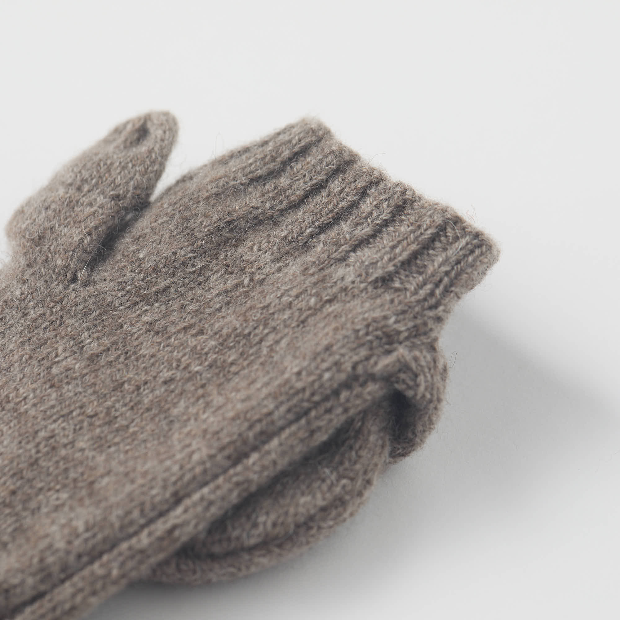 65407006B__1.jpg?v=1757483611&