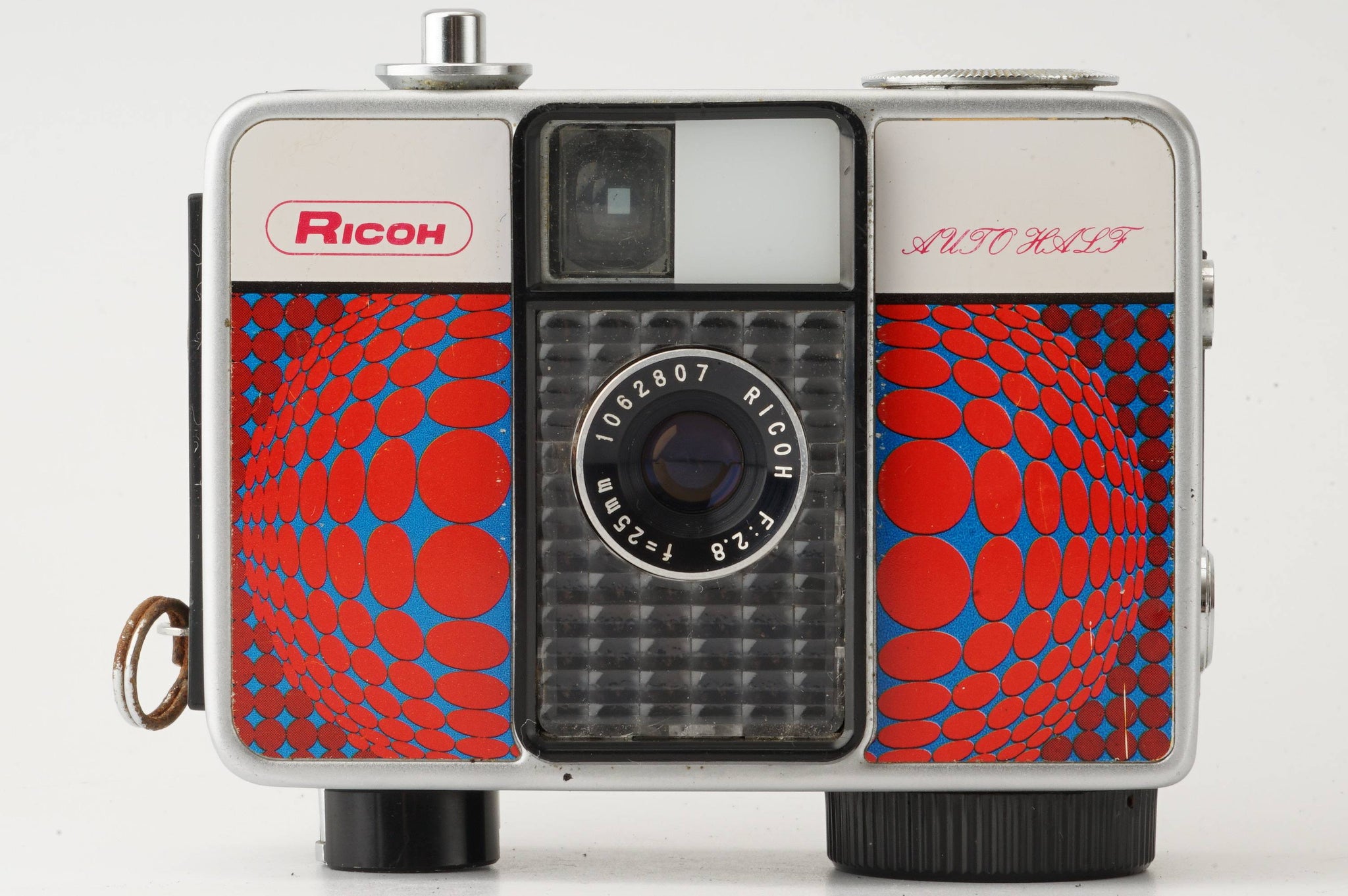 Ricoh AUTO HALF E / 25mm f/2.8 – Natural Camera / ナチュラルカメラ