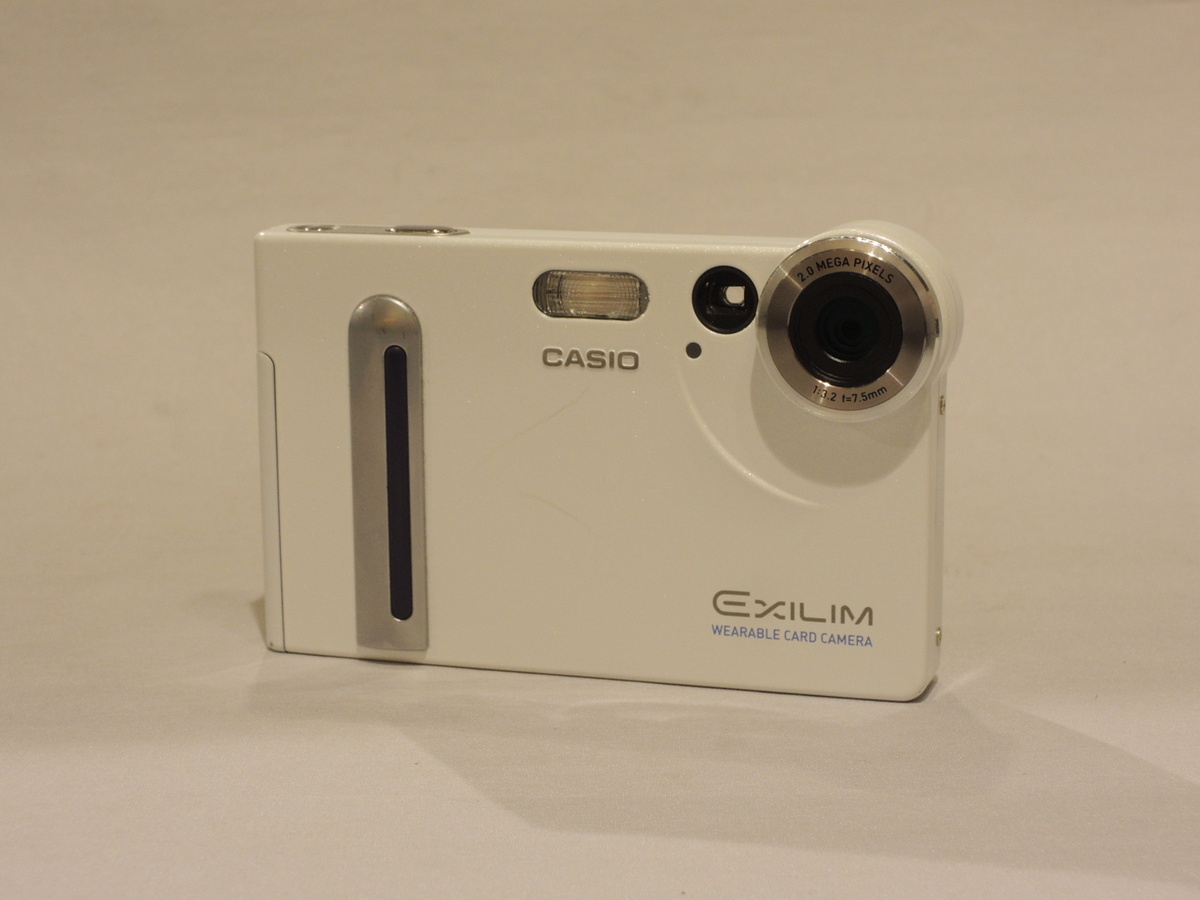 T-016【完動 美品 SDカード付】CASIO EXILIM EX-Z900 T-016【完動 美品