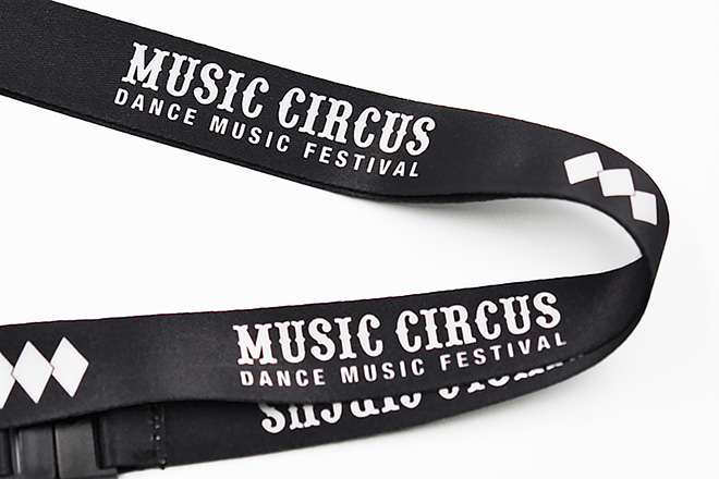 音楽フェスのオフィシャルグッズ用オリジナルネックストラップ