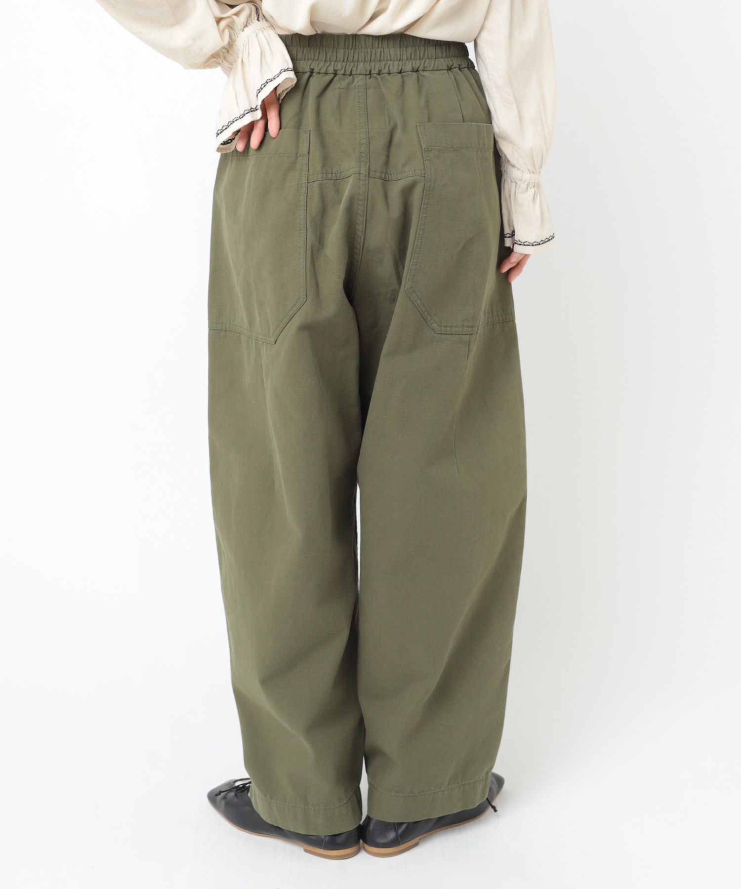 R4236 ワイドストレートのイージーアトリエパンツ(M オリーブグリーン