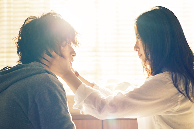 きみの瞳が問いかけている』吉高由里子×横浜流星 五感を刺激するラブ