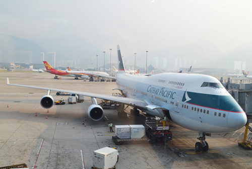 キャセイ、ボーイング747が羽田からラストフライト--37年の歴史に幕