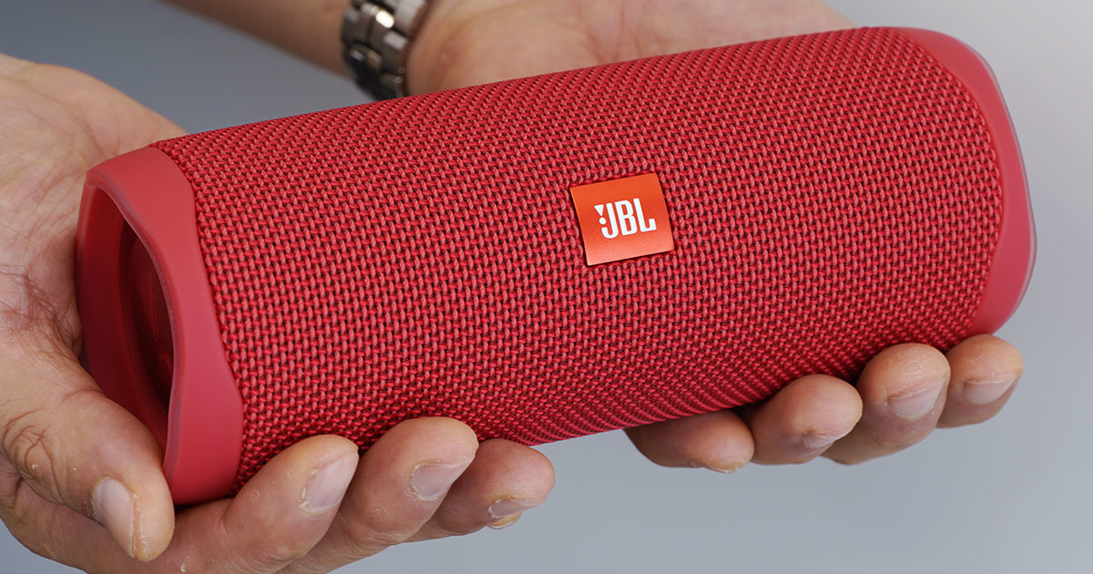 JBL、ボトルサイズで12時間聴ける防水Bluetoothスピーカー「FLIP5