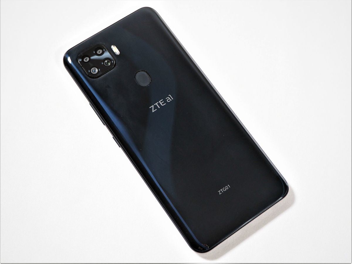 4眼カメラに5G対応でも低価格なスマホ、au「ZTE a1」の実力をレビュー