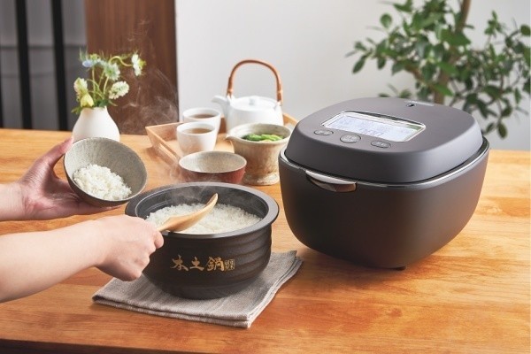 最高傑作を超えた - タイガーの高級炊飯器「土鍋圧力IHジャー炊飯器