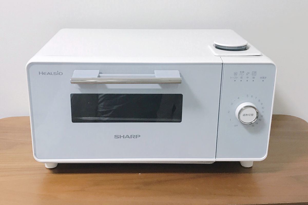 シャープのウォーターオーブン専用機「ヘルシオ グリエ」は窯出しパン