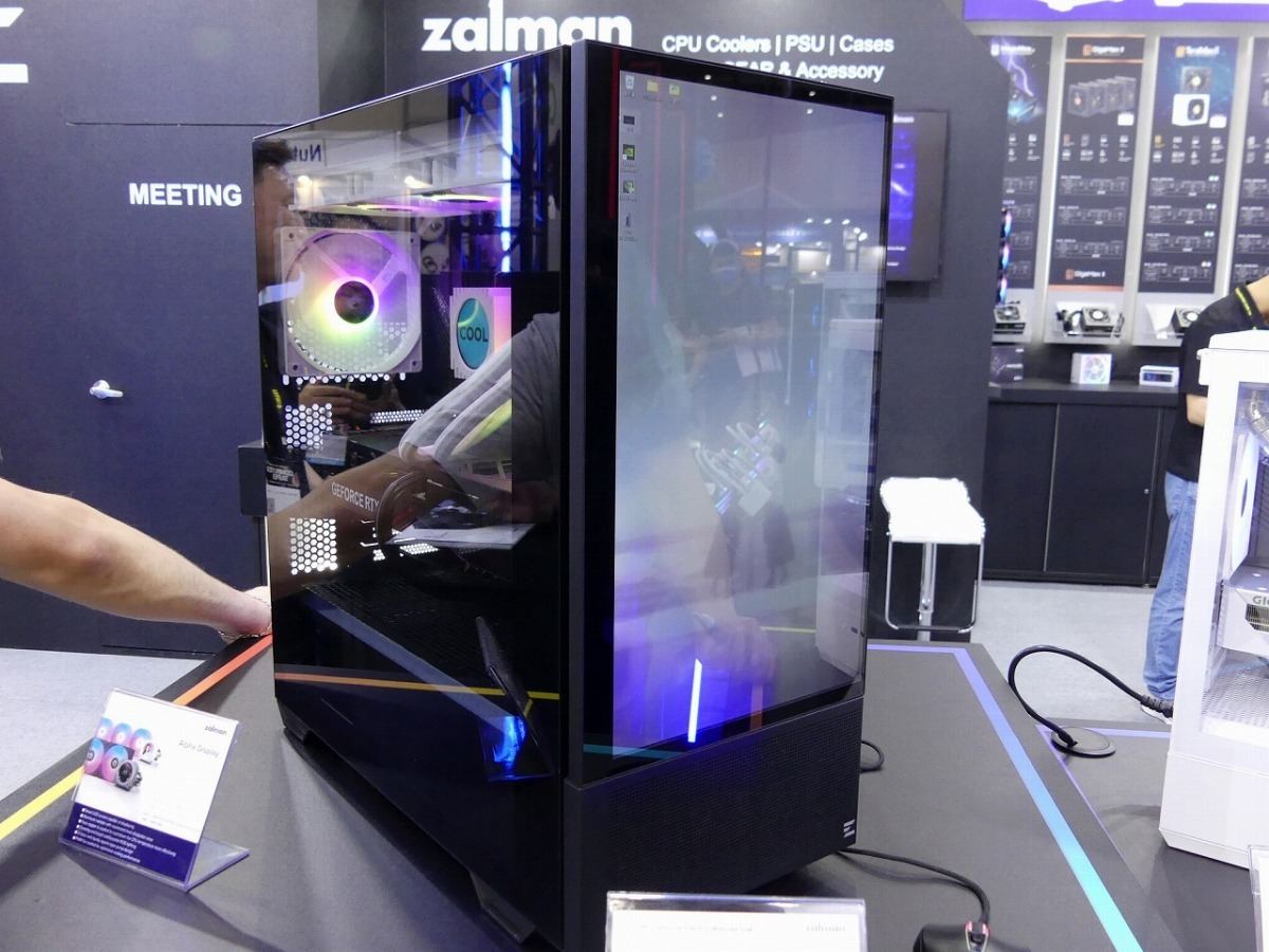 COMPUTEX TAIPEI 2023 - Zalman、フロントのほぼ全部が液晶画面の