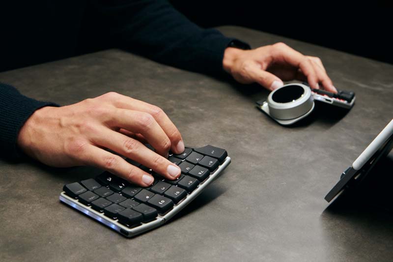 トラックボールも装着可能！ カスタマイズできる左右分割キーボード