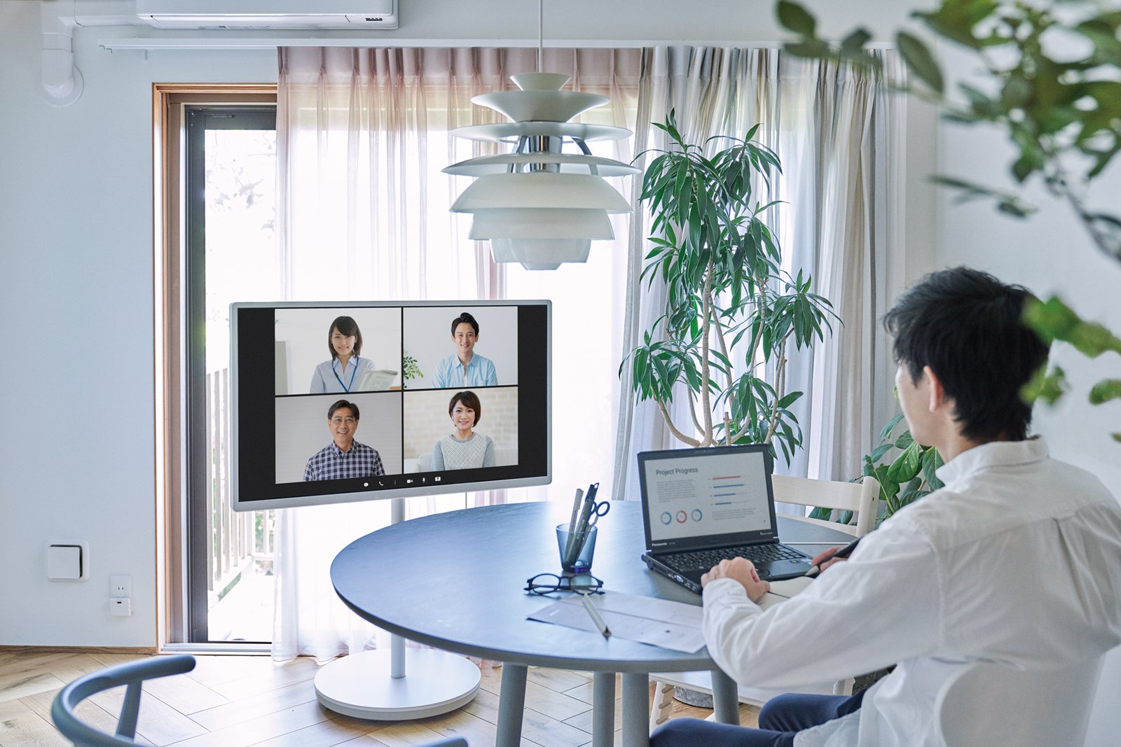 レイアウトフリーテレビ TH-43LF1を発売 | 個人向け商品 | 製品
