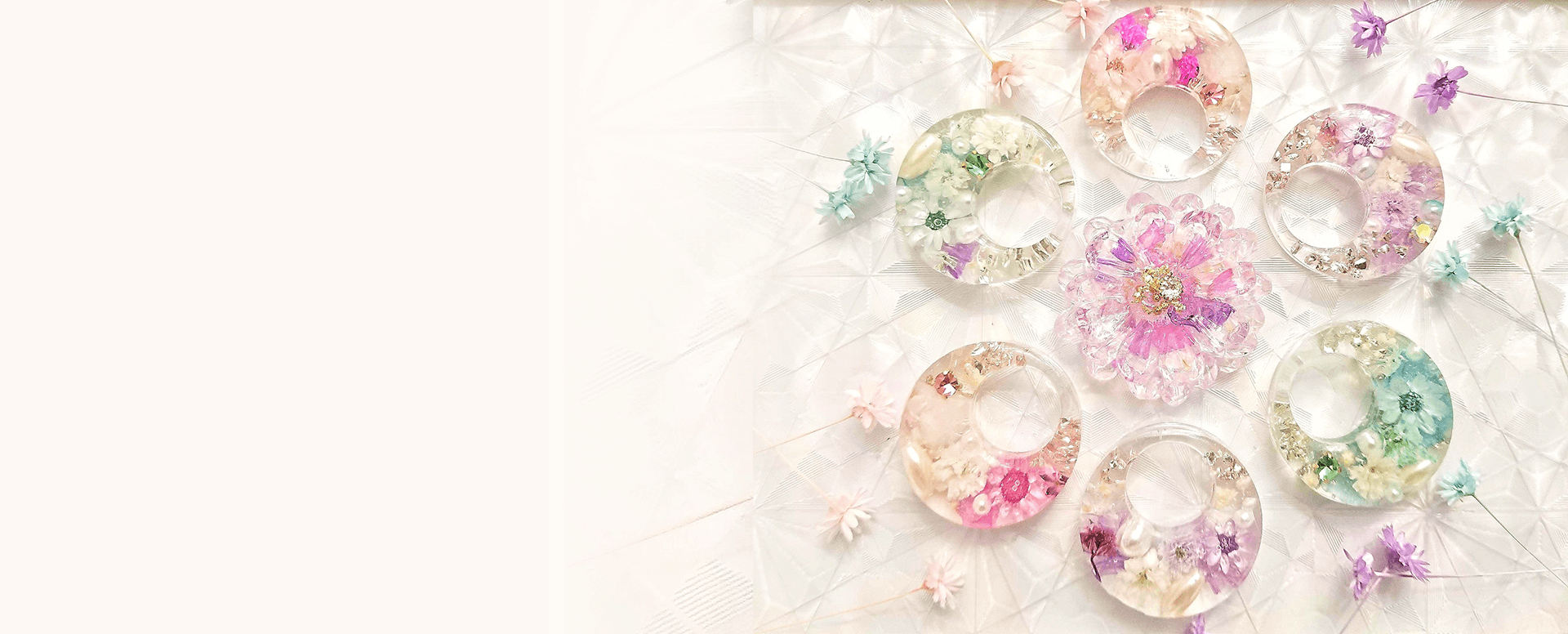 LEDレジンアクセサリー認定講師 資格取得講座 | ハンドメイド通信講座