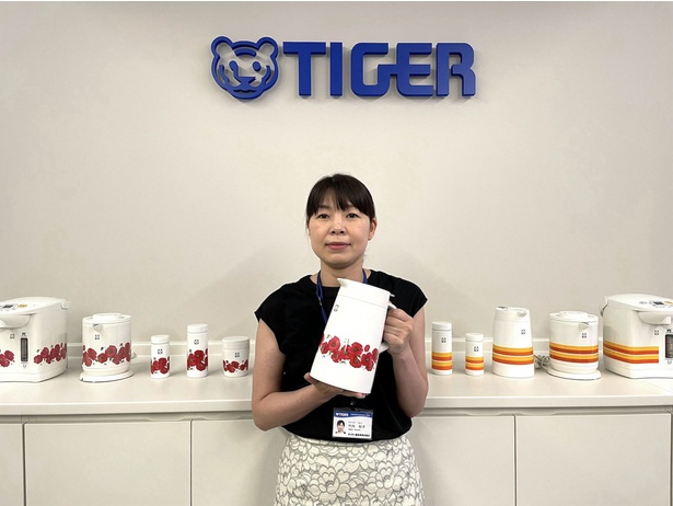 タイガー魔法瓶100周年記念モデルが好調！レトロ柄復刻シリーズがZ世代