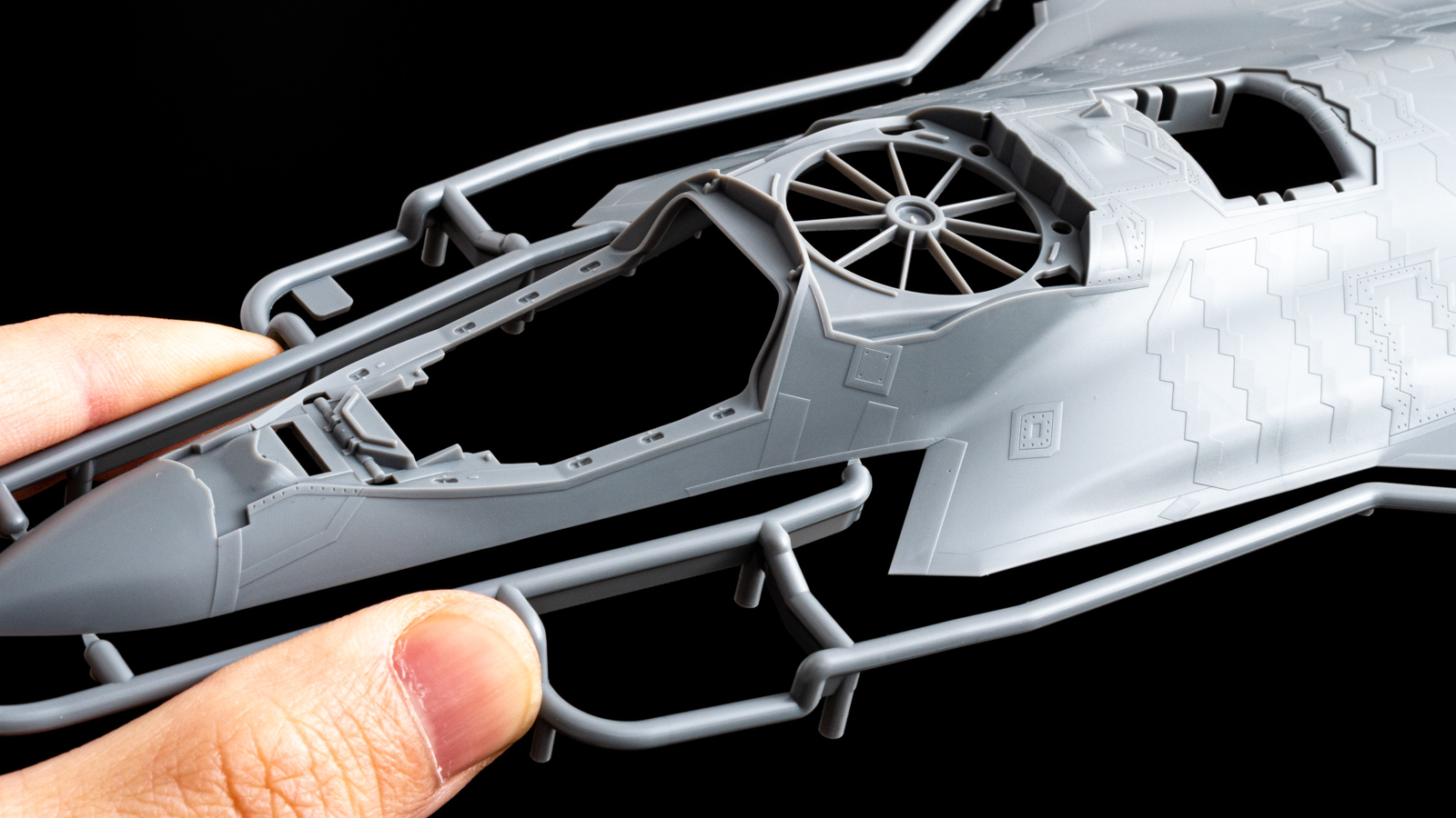 タミヤが1/48のプラモデルを通して教えてくれる、F-35Bの「ホントの姿