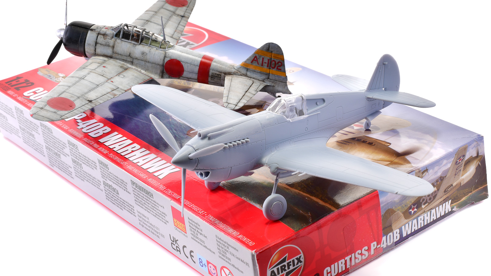 雨の休日が息子に「初めての零戦プラモデル」を手に取らせた話／童友社