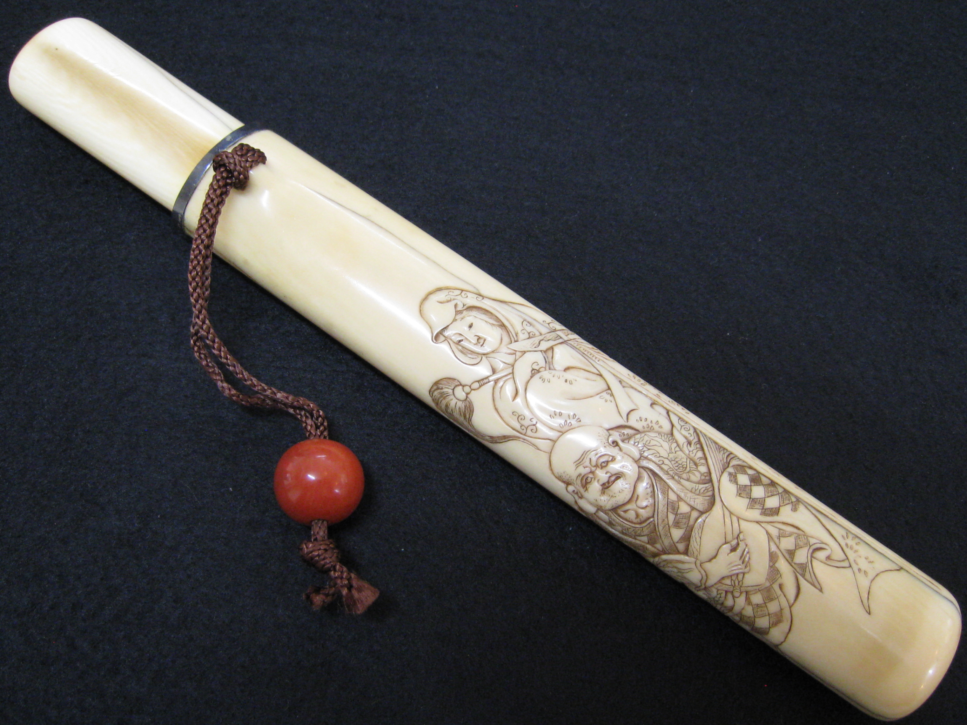 象牙煙管筒 在銘 珊瑚根付け を買取りさせて頂きました | のみの市