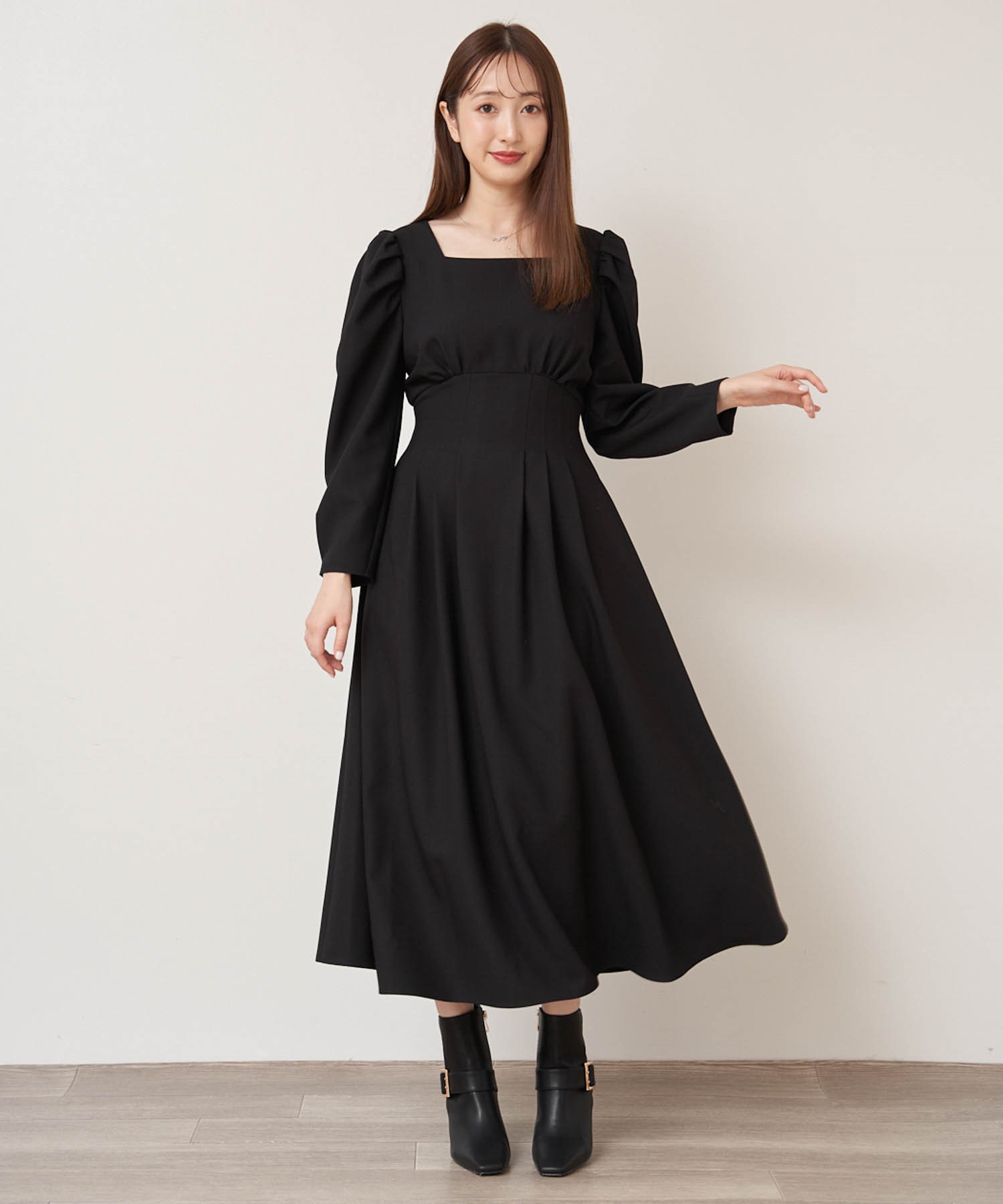 ウエストタックスクエアネックワンピ | ロングワンピース | NOELA