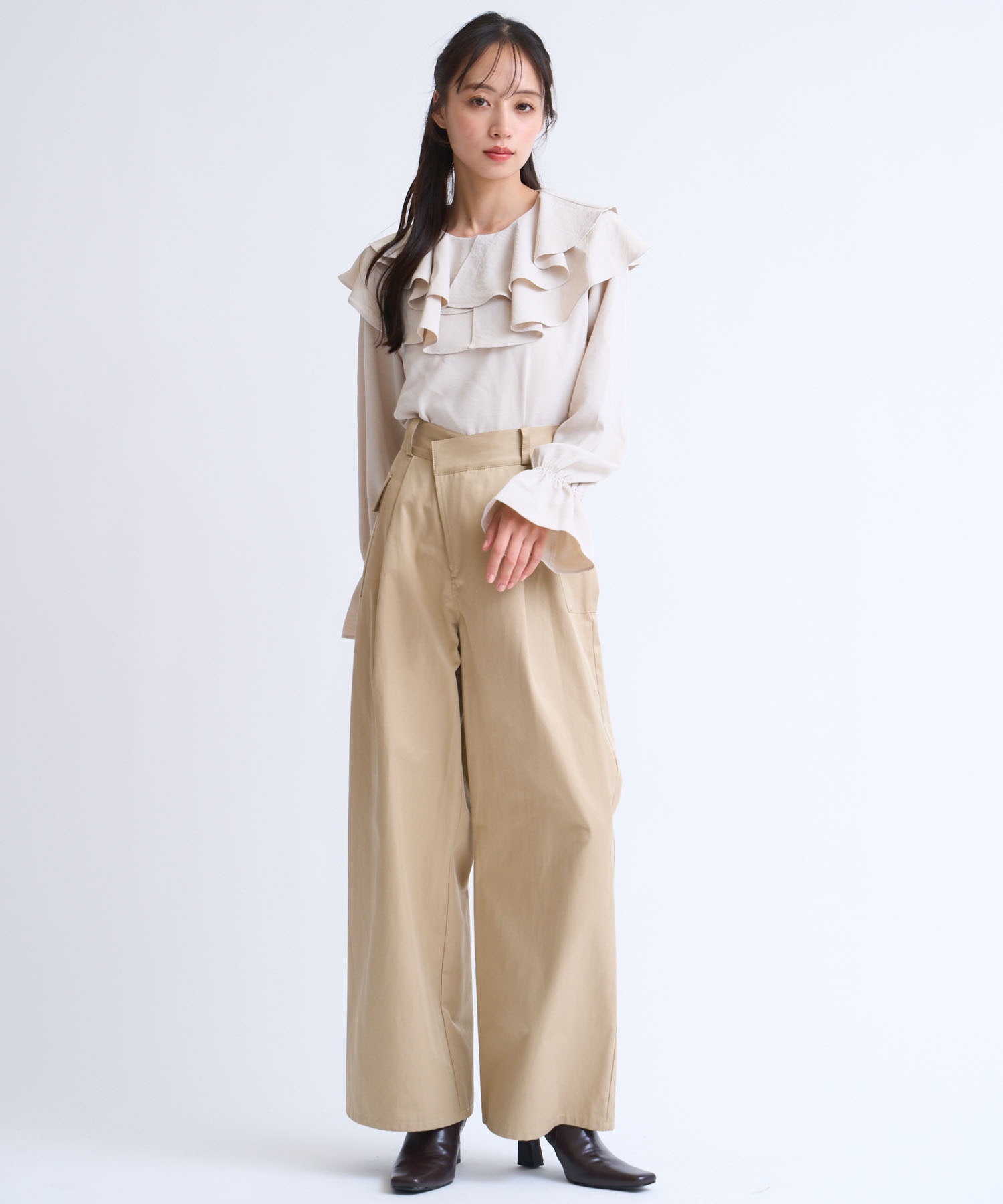 フリルカラーブラウス | シャツ・ブラウス | NOELA OFFICIAL WEB STORE