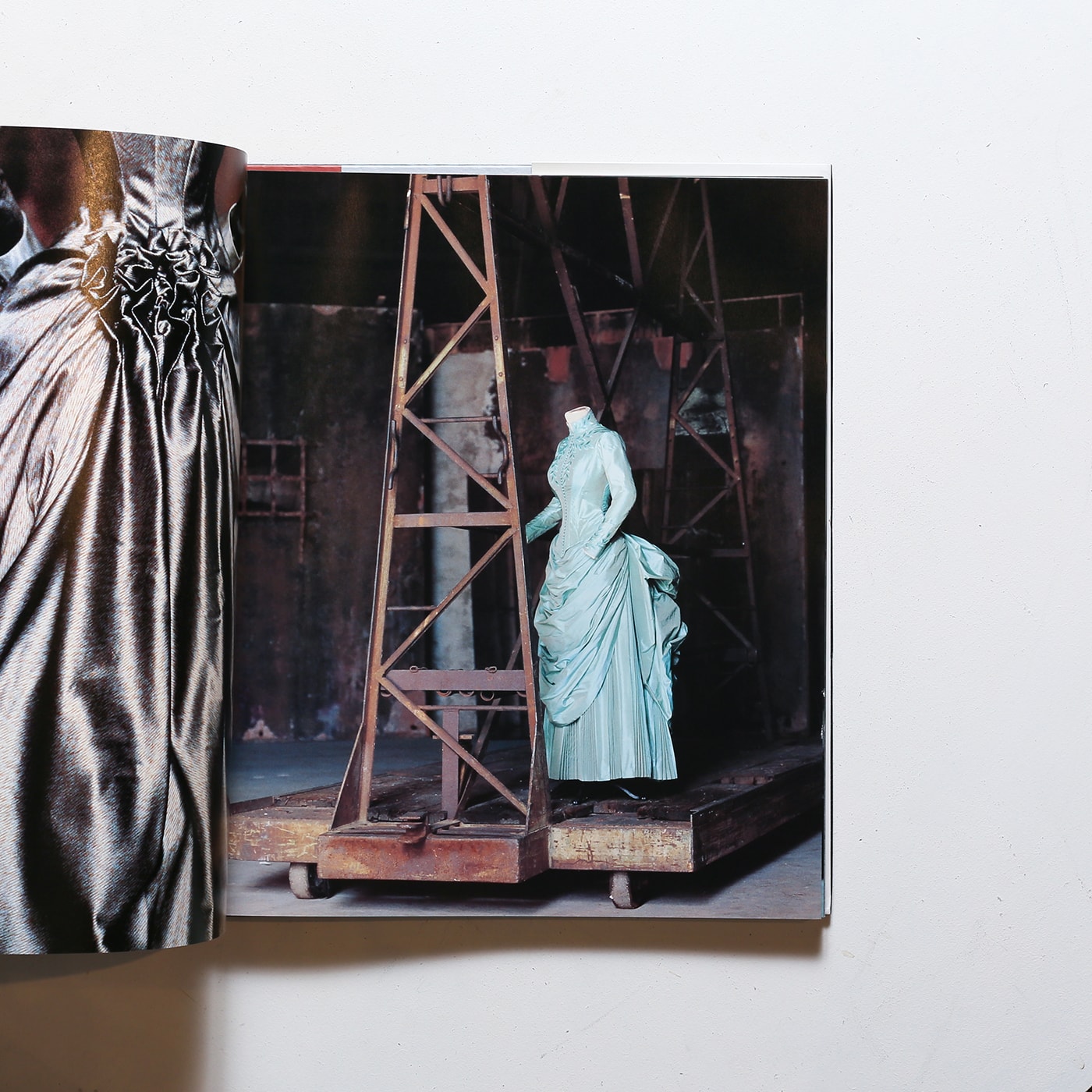 Eiko Ishioka: Eiko on Stage | 石岡瑛子 | nostos books ノストスブックス