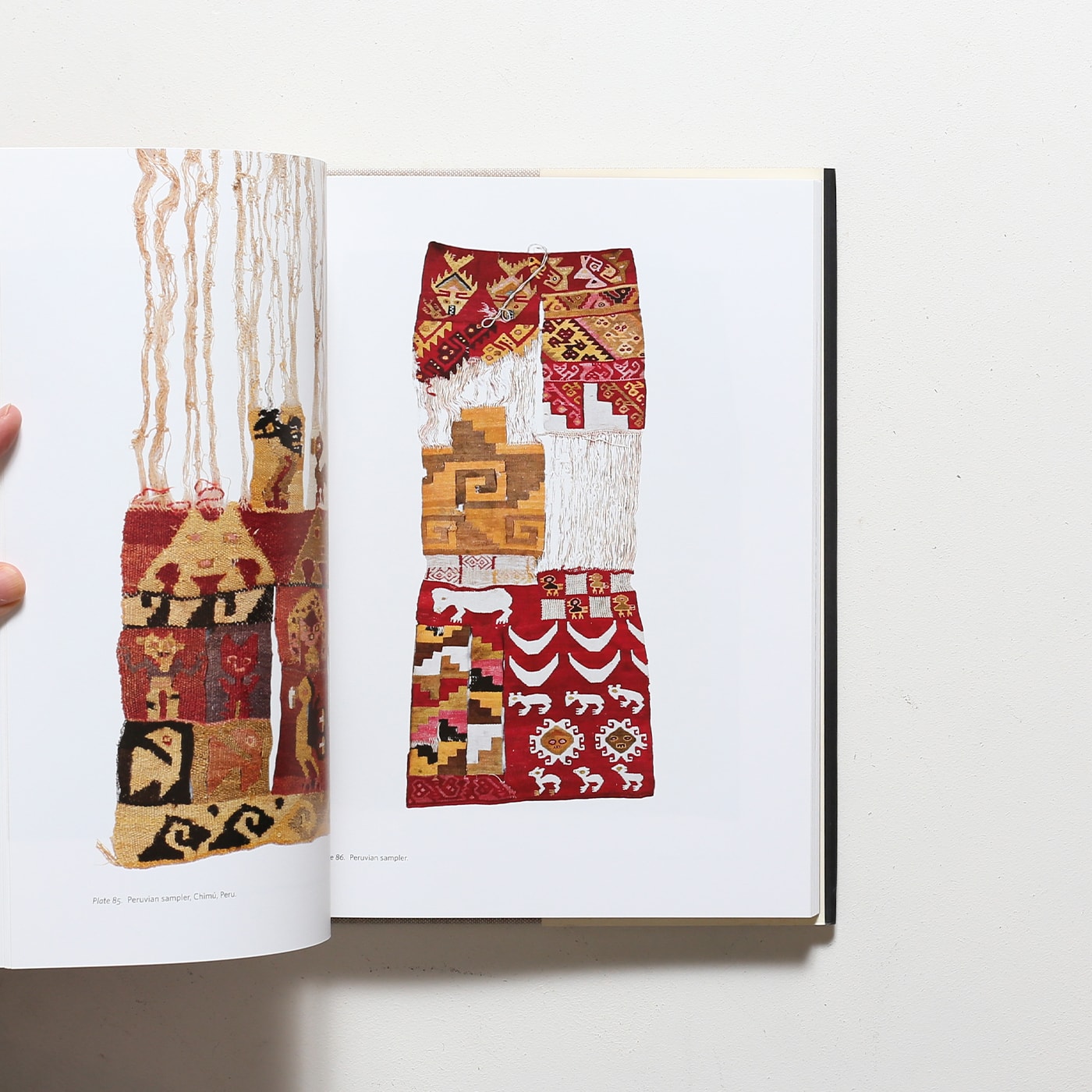 On Weaving: New Expanded Edition by Anni Albers | アニ・アルバース