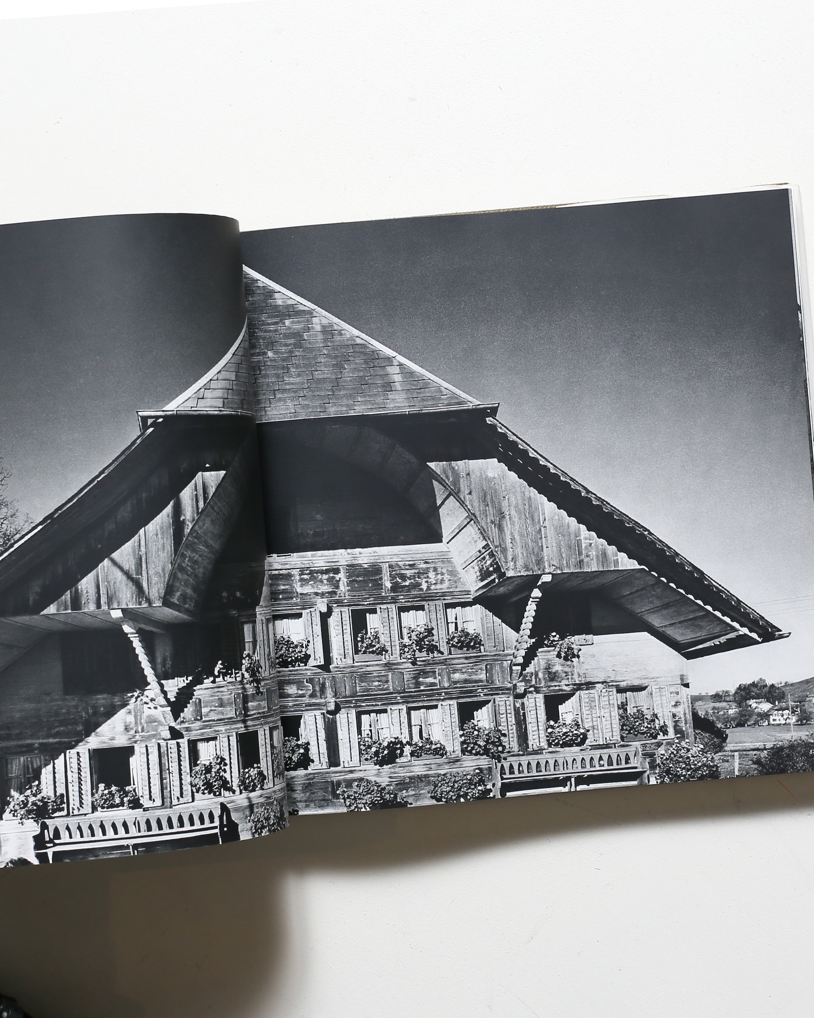 木の民家 ヨーロッパ | 二川幸夫 | nostos books ノストスブックス