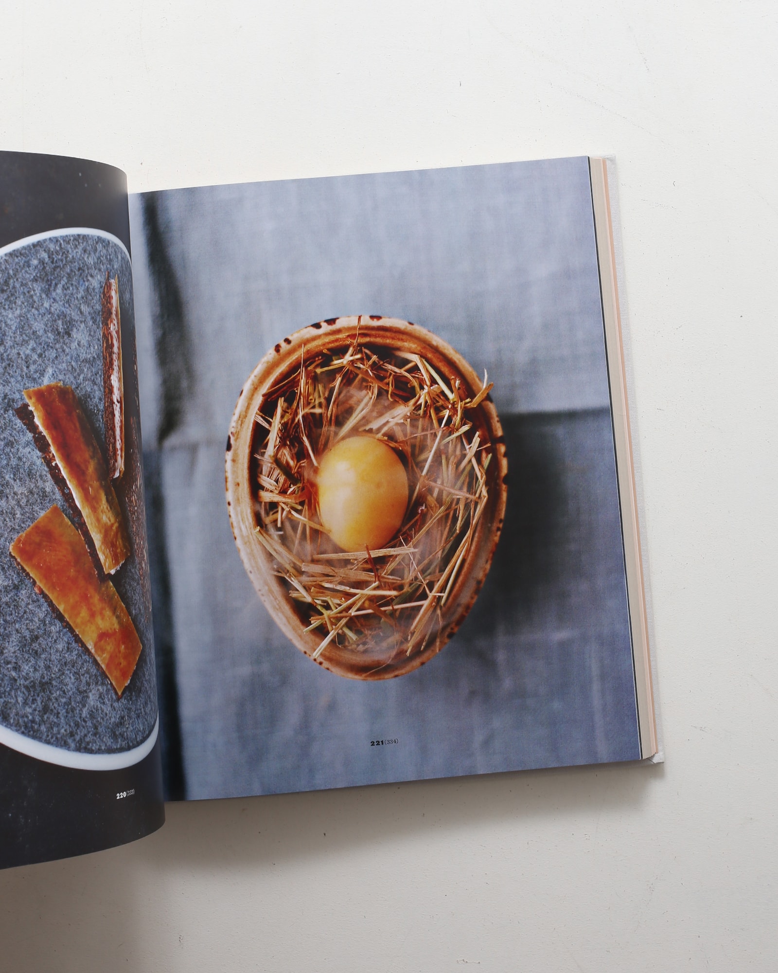 ノーマ 北欧料理の時間と場所 | レネ・レゼピ | nostos books ノストス