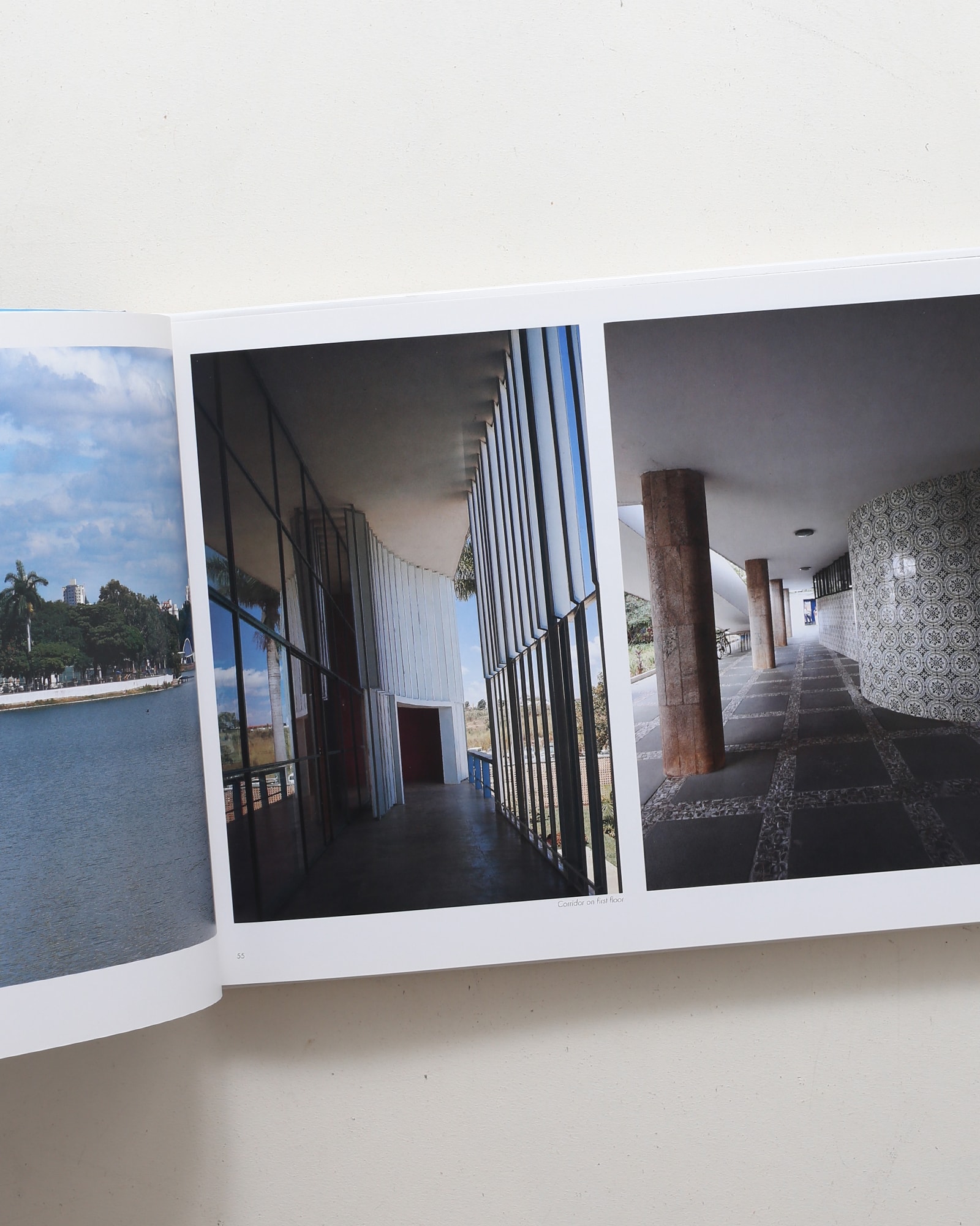 オスカー・ニーマイヤー 形と空間 Oscar Niemeyer: Form & Space