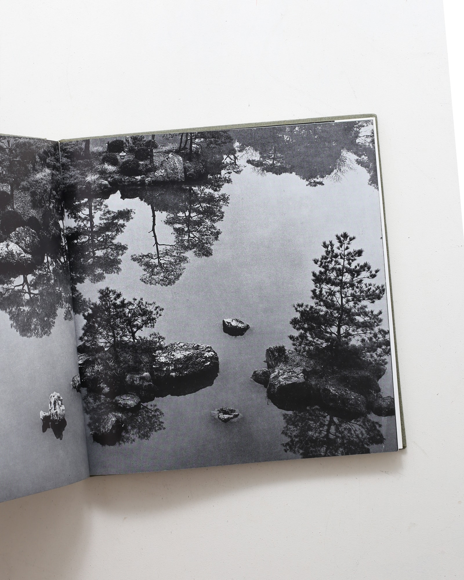 日本の庭 An Approach to Nature | 伊藤ていじ、岩宮武二、亀倉雄策