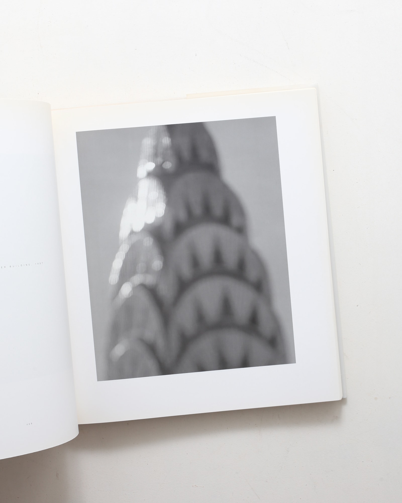 Architecture | Hiroshi Sugimoto 杉本博司 | nostos books ノストス