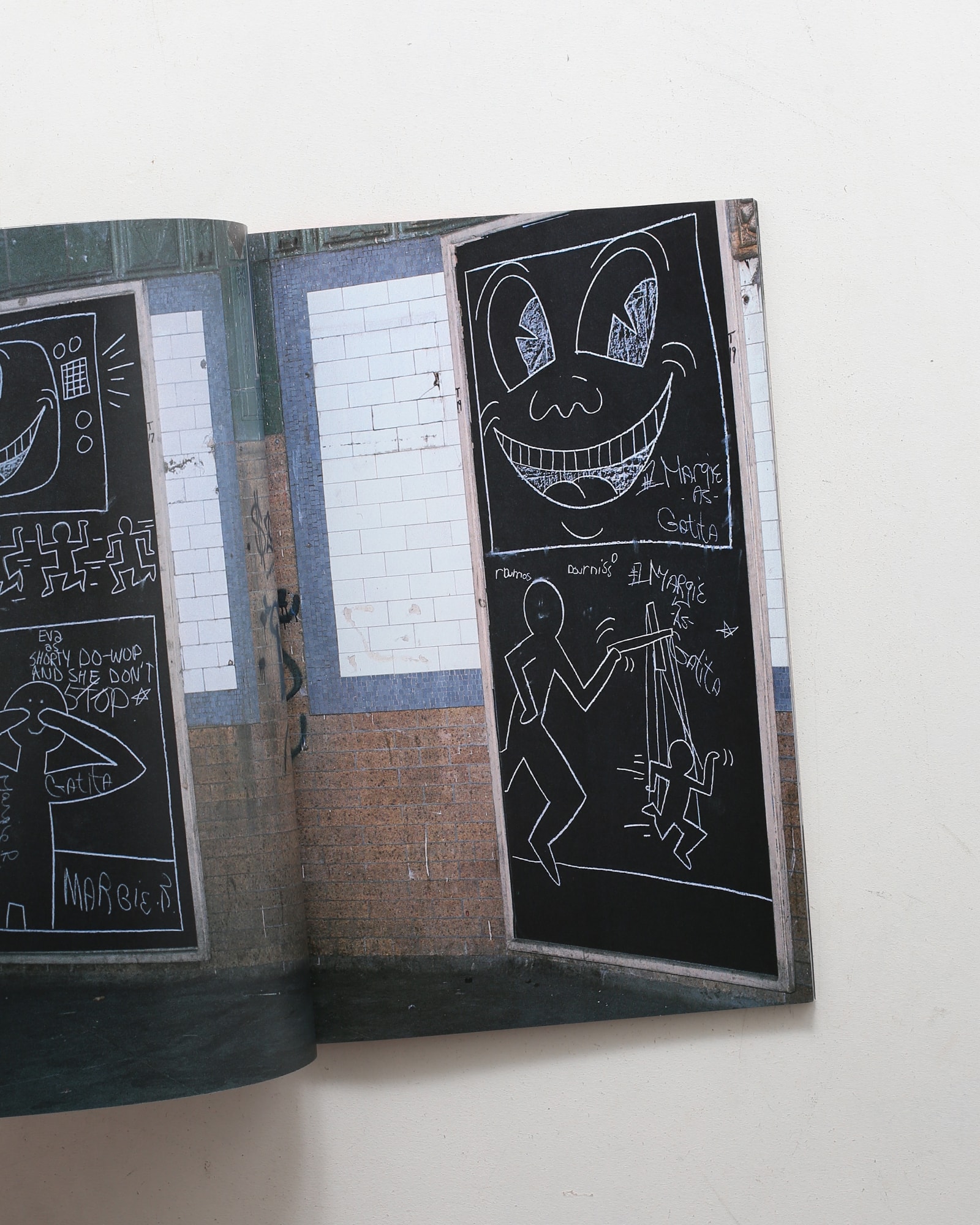 Art in Transit | Keith Haring | nostos books ノストスブックス