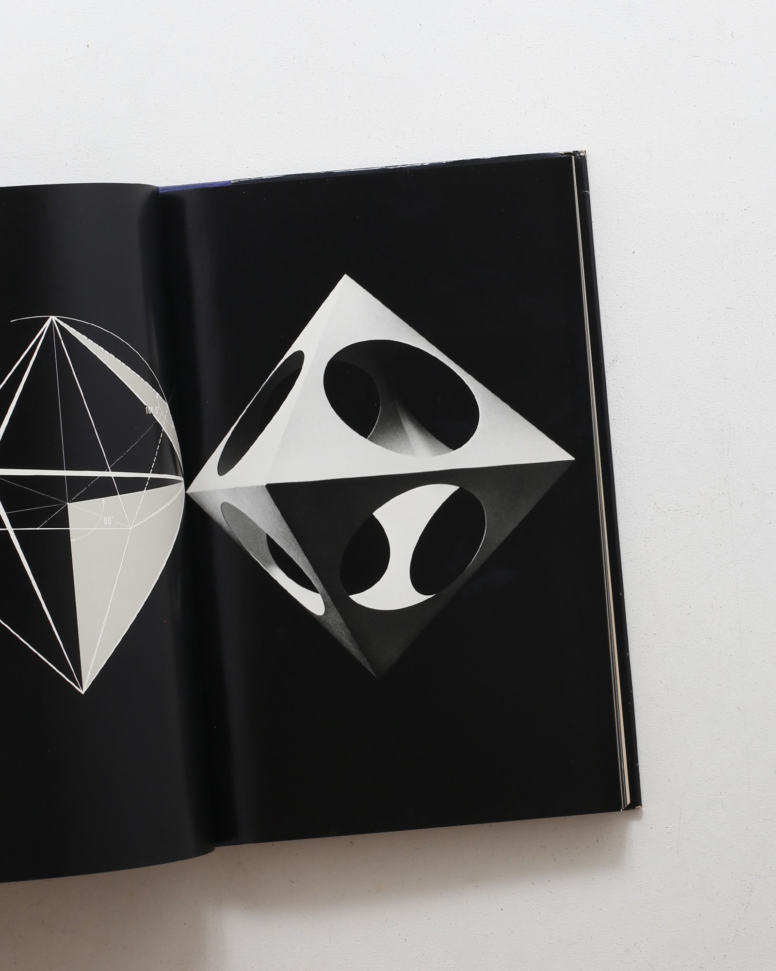 紙のフォルム II | 尾川宏 | nostos books ノストスブックス