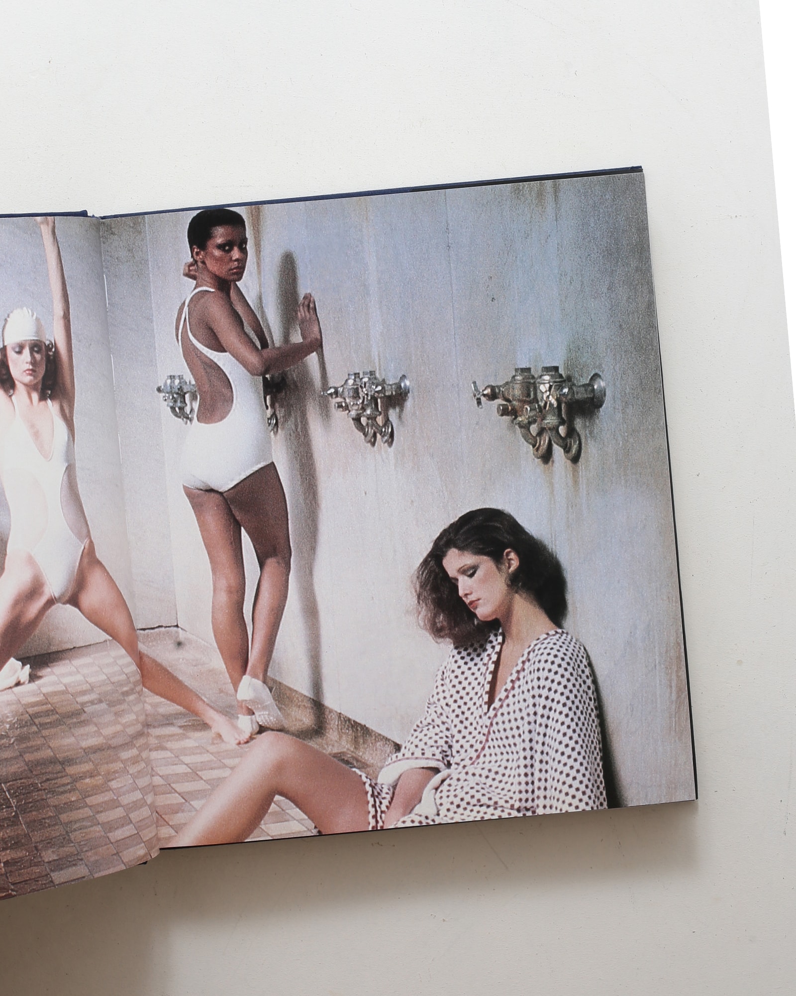 On the Edge: Images from 100 Years of VOGUE | nostos books ノスト