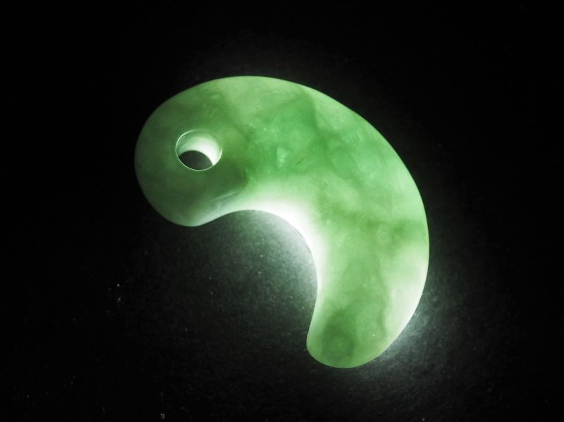 出雲大社の宝物 真名井遺跡出土 勾玉モデル（ほぼ実物大の34mmサイズ）