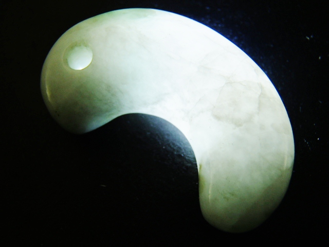 古墳時代勾玉（和泉黄金塚出土品写し）