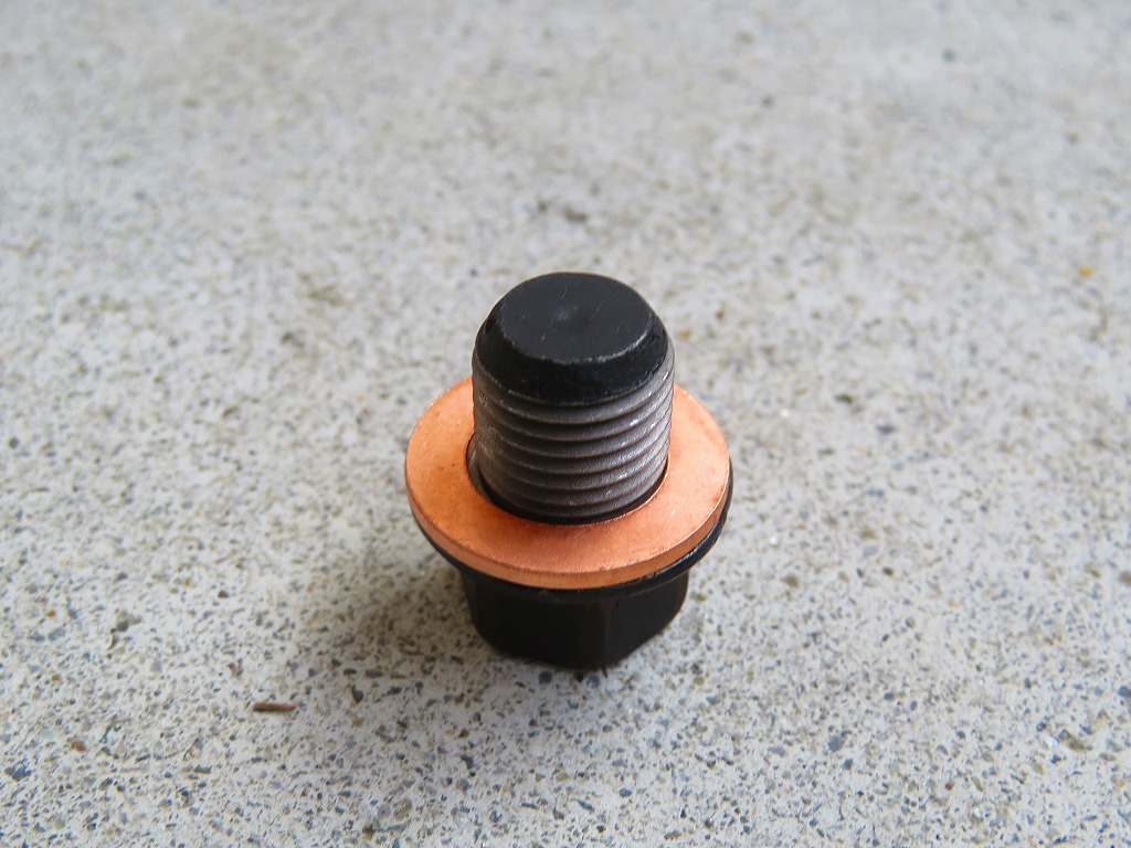 NV350キャラバン エンジンオイル交換方法 （ディーゼル・YD25DDTi