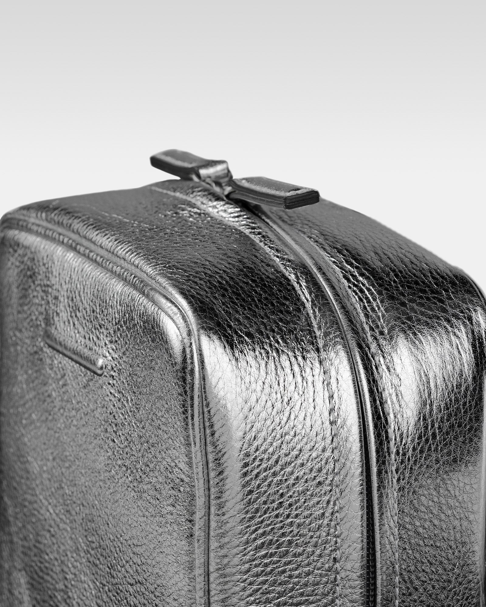 ウィークエンド カメラバッグ ラージ - 防水レザー カメラバッグ