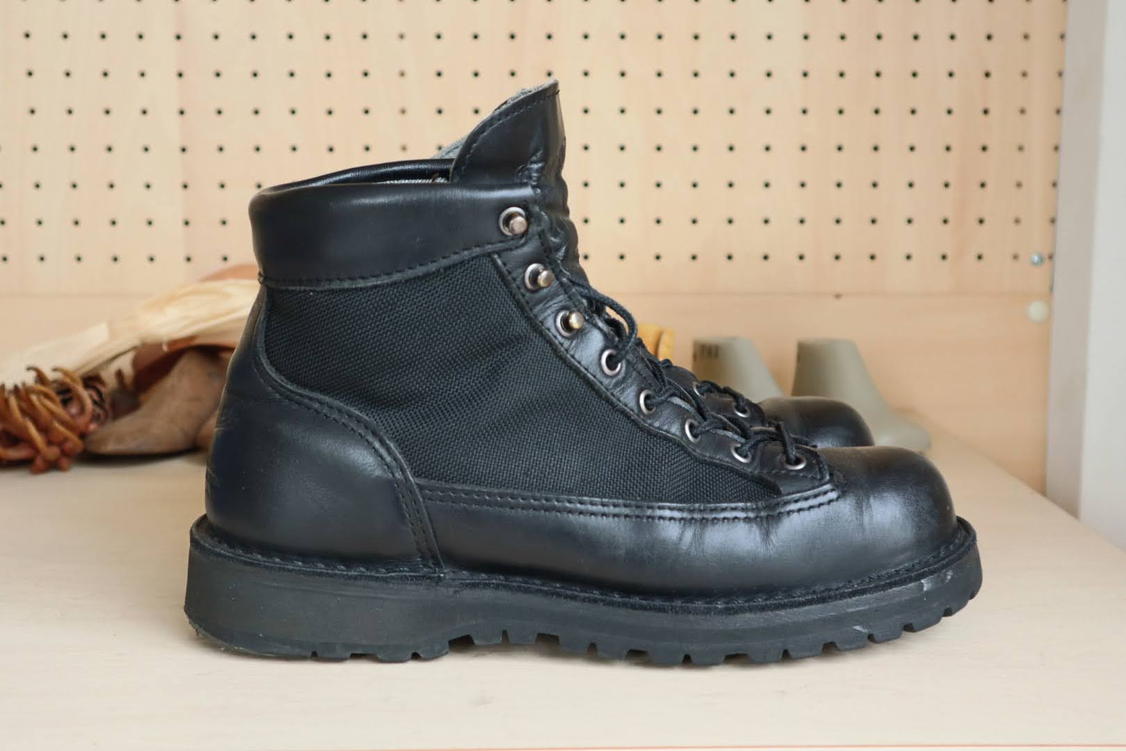 ダナー(Danner)/Vibram#100ソール交換 - Oggi(オッジ)