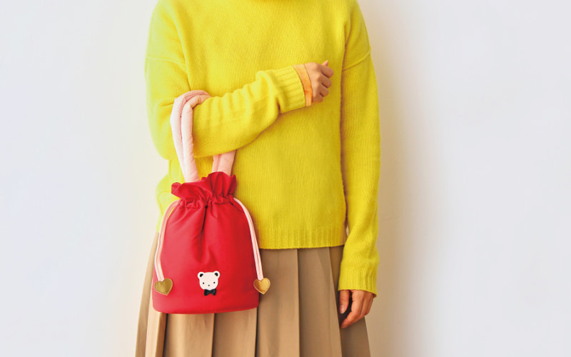 ファミリアのバレンタイン♡ カラフルな配色バッグやハート型チャーム