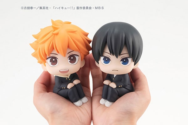 ハイキュー!!」日向と影山のるかっぷフィギュア、座布団付き2体セット