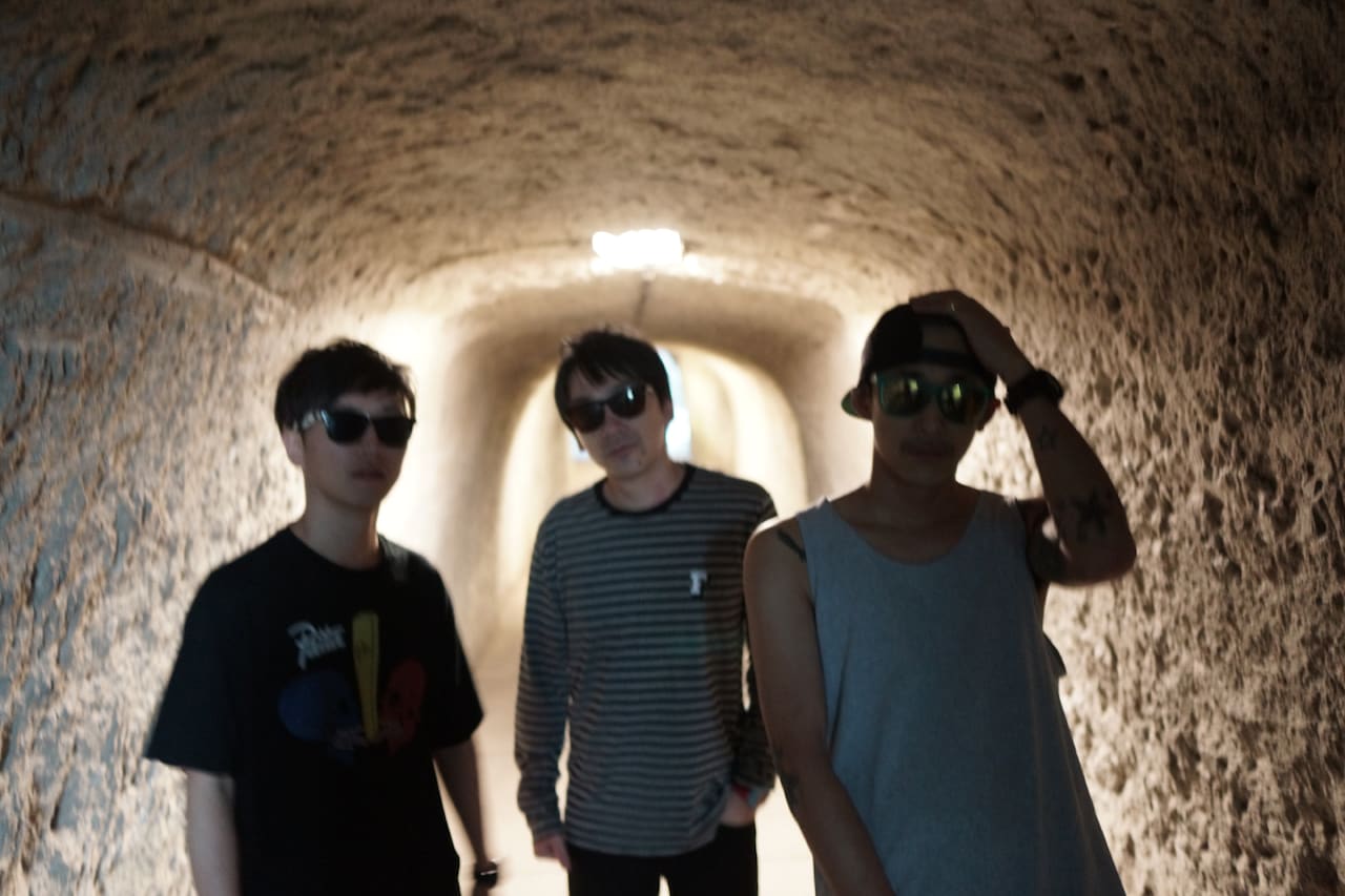 underslowjams_art201605.jpg?