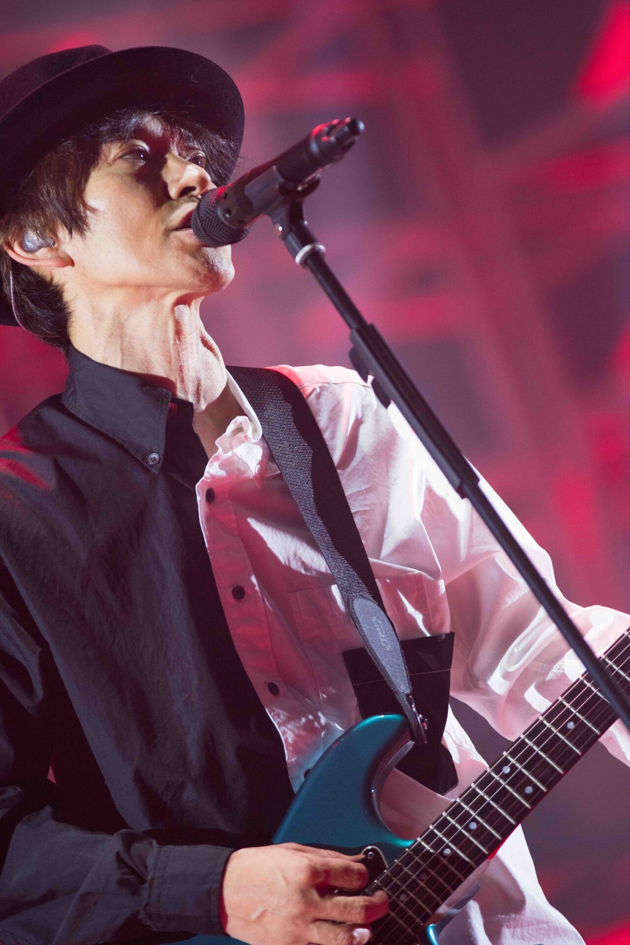 スピッツ、ファンと素敵な夜を作り上げた「見っけ」ツアー初日（ライブ