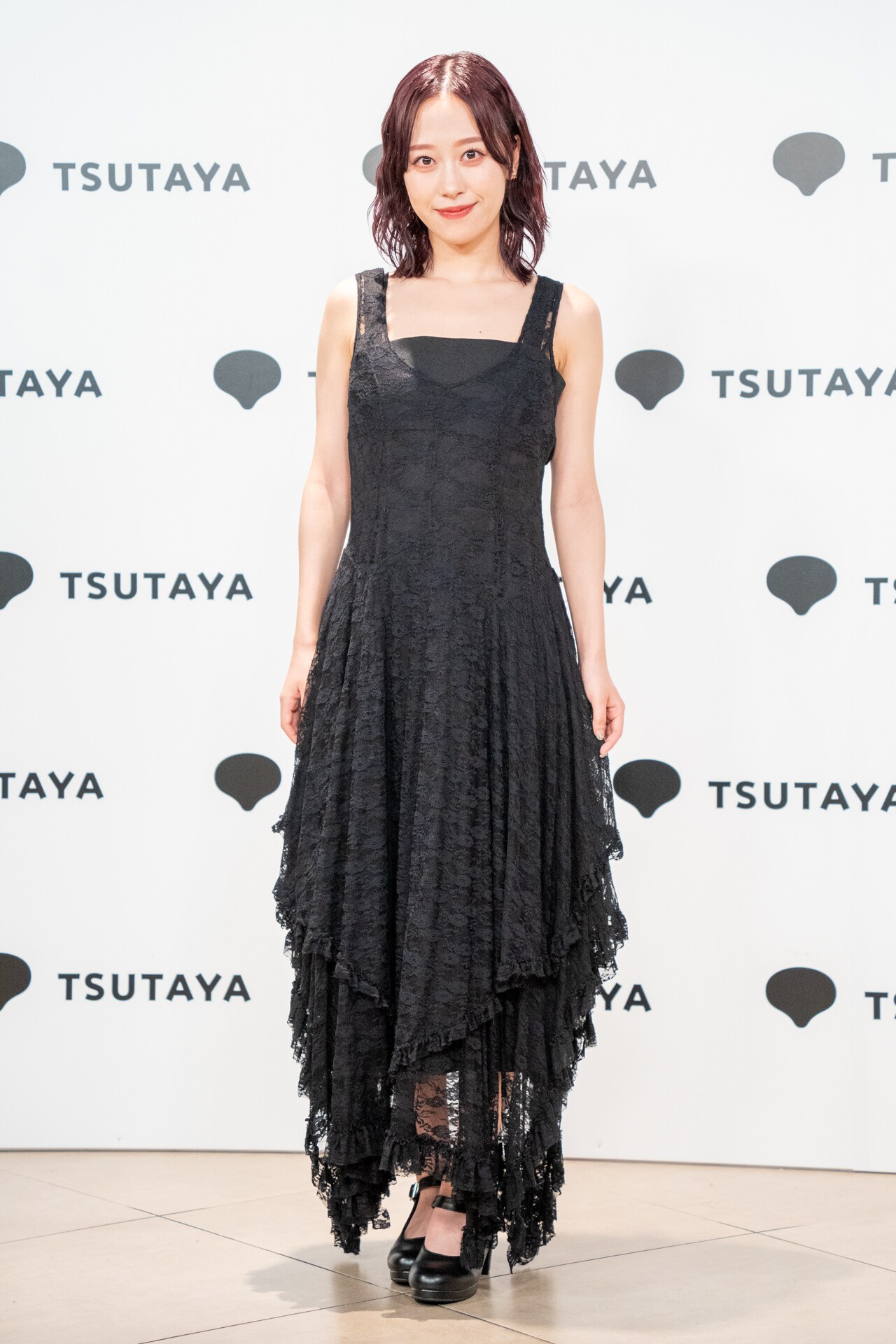 モーニング娘。小田さくら、6冊目写真集は弓桁朱琴の加算で100点「どれ