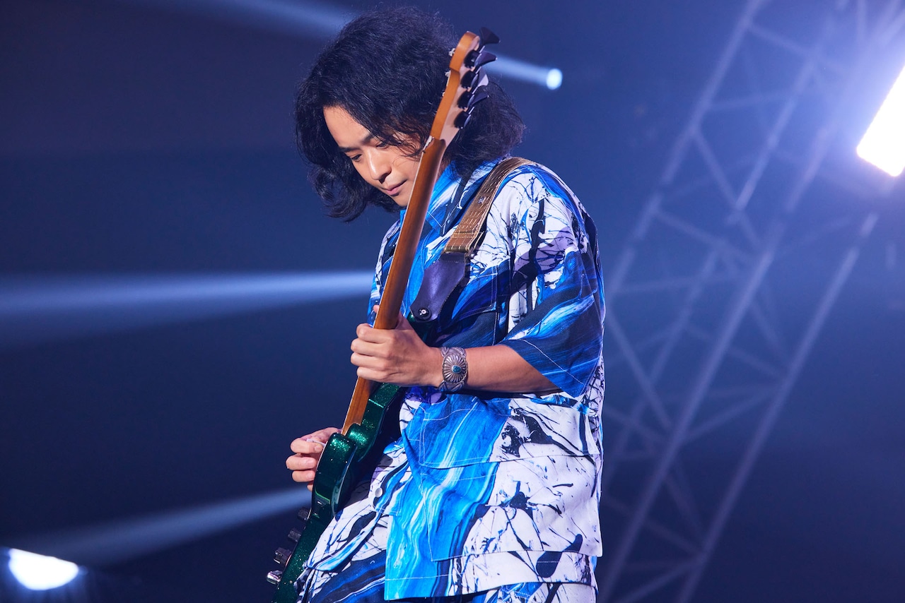 上杉研太（SUPER BEAVER / B）（撮影：山内洋枝） [画像ギャラリー 9