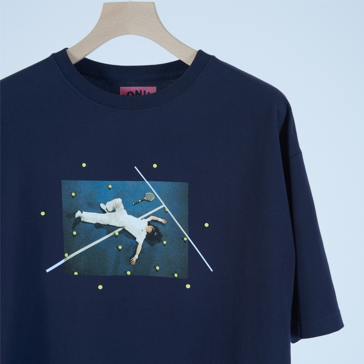 小沢健二×ずとまよACAね、テニスコートで対談＆対戦 - 音楽ナタリー