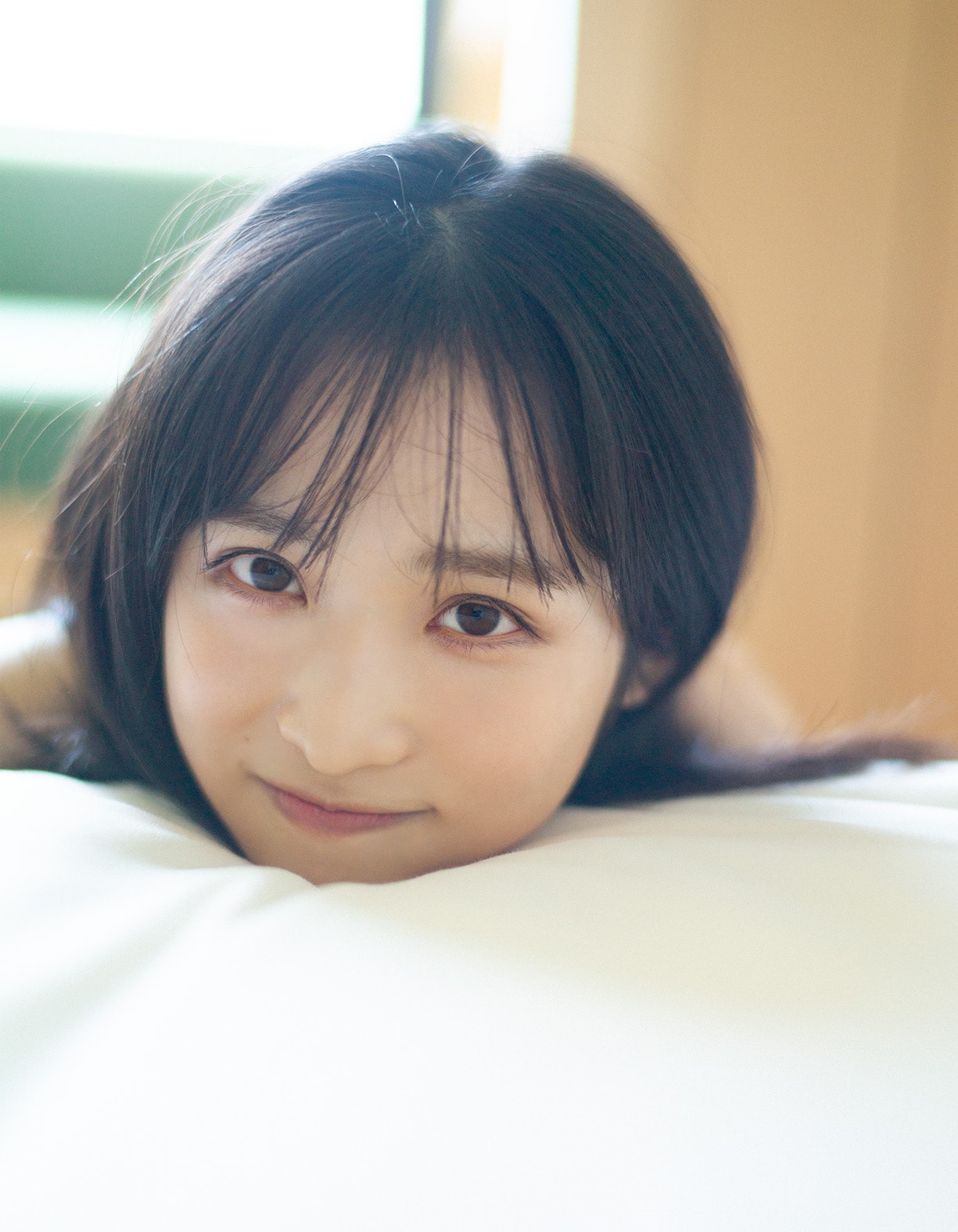 AKB48小栗有以1st写真集「君と出逢った日から」さまざまな表情とらえた