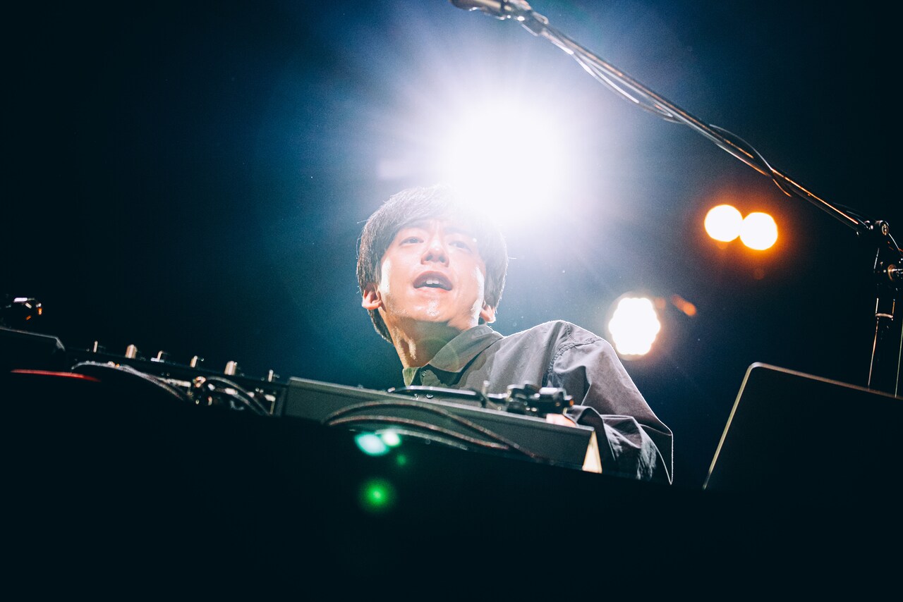 Creepy Nuts×WANIMAジャンルの壁超えた熱い一夜、コラボでR-指定が愛の