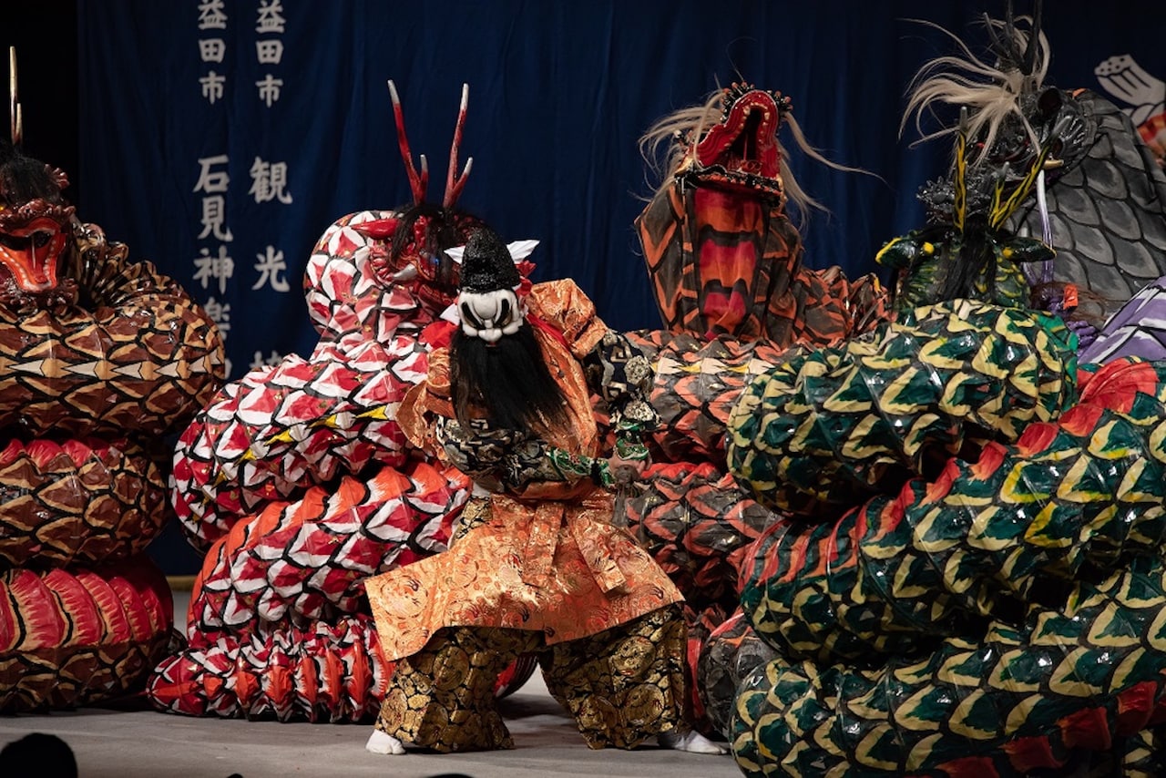 石見神楽×日本舞踊×文楽の共演「魂神楽」が京都で公演（コメントあり