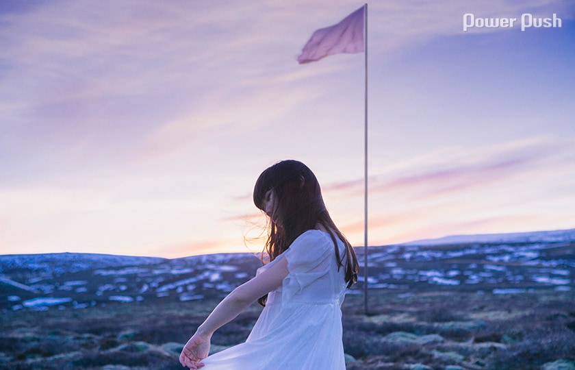Aimer「ONE / 花の唄 / 六等星の夜 Magic Blue ver.」インタビュー｜初